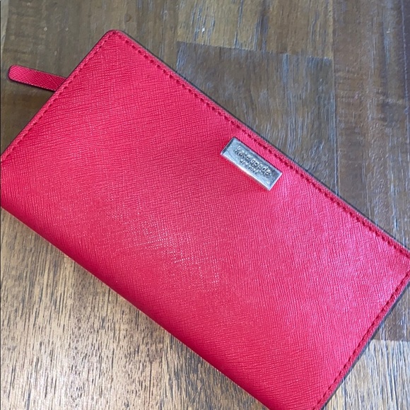 Kate Spade Wallet - Picture 1 of 2
